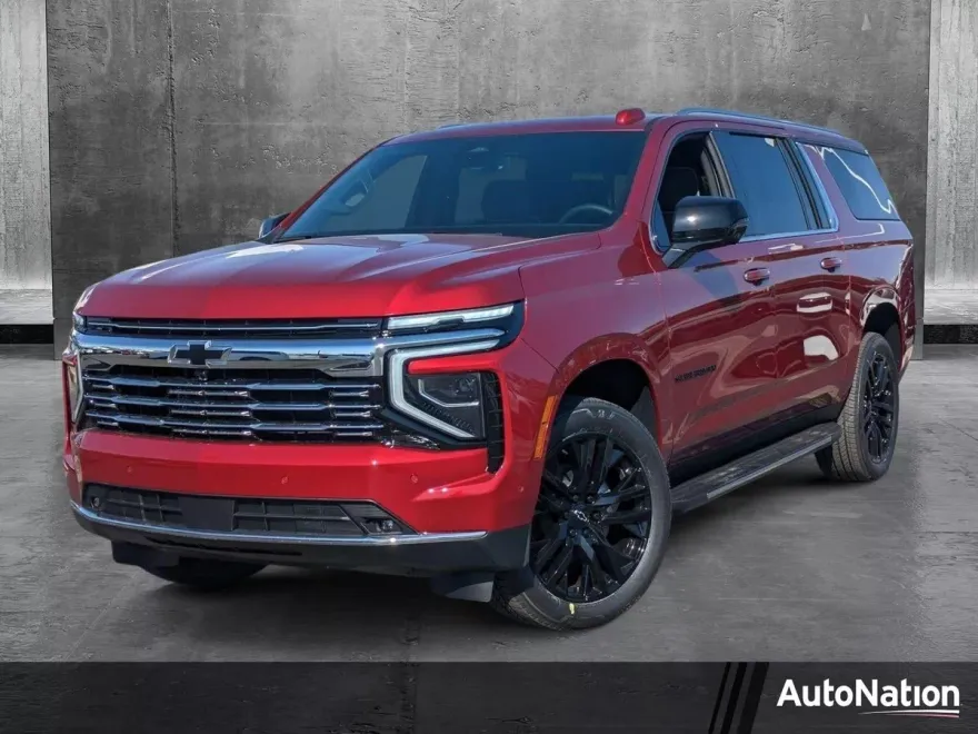 2025 Chevrolet Suburban Premier photo 1