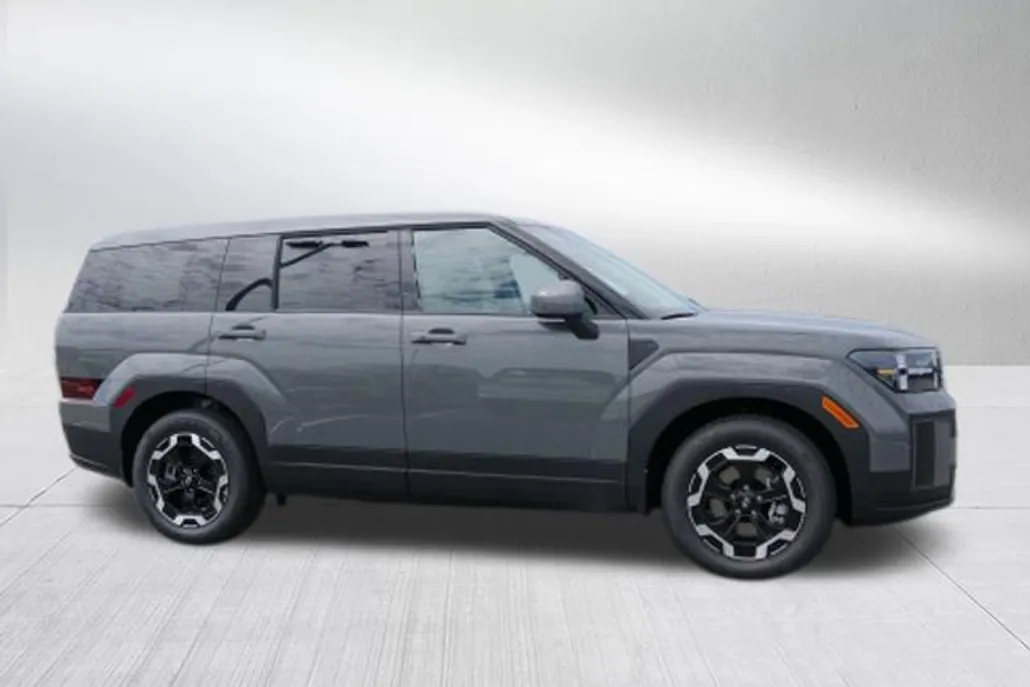 2026 Hyundai Santa Fe SE photo 1