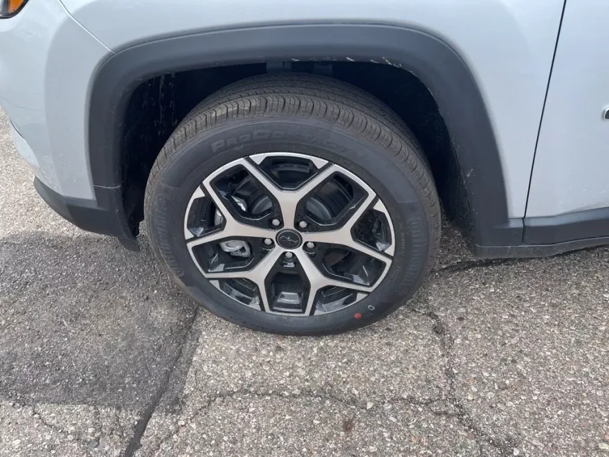 2025 Jeep Compass Limited photo 1