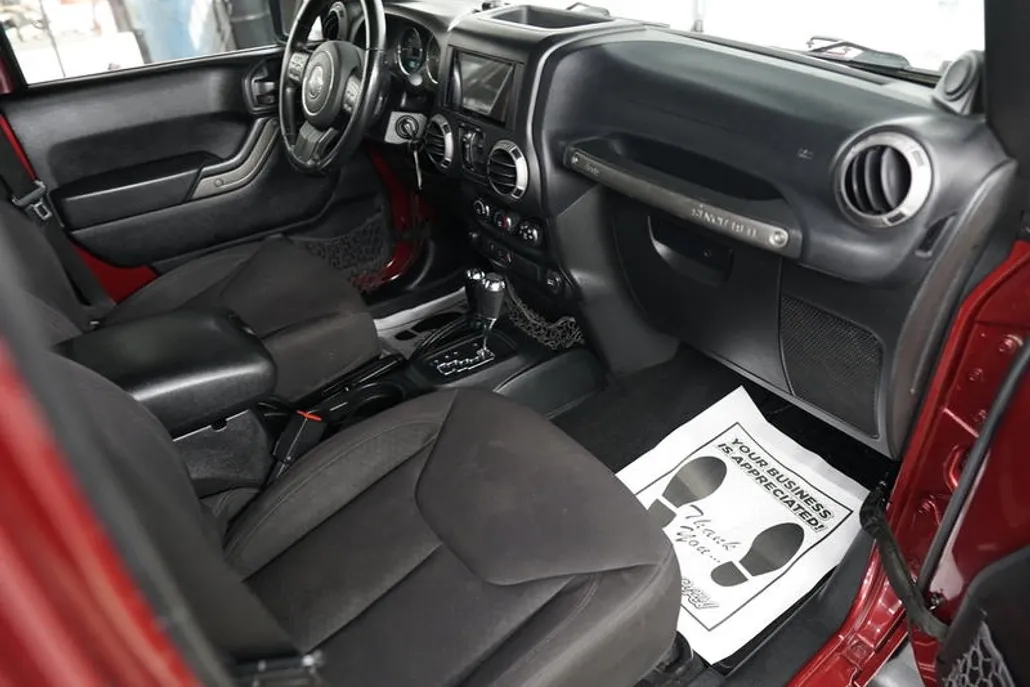 2013 Jeep Wrangler Unlimited Sport photo 1