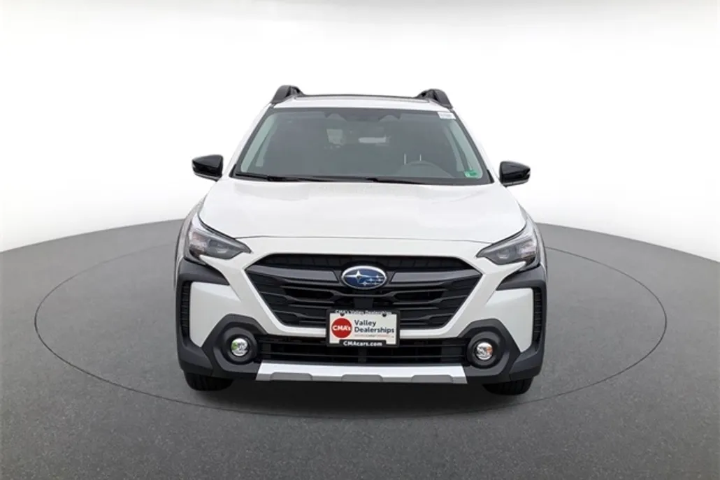 2025 Subaru Outback Limited photo 1