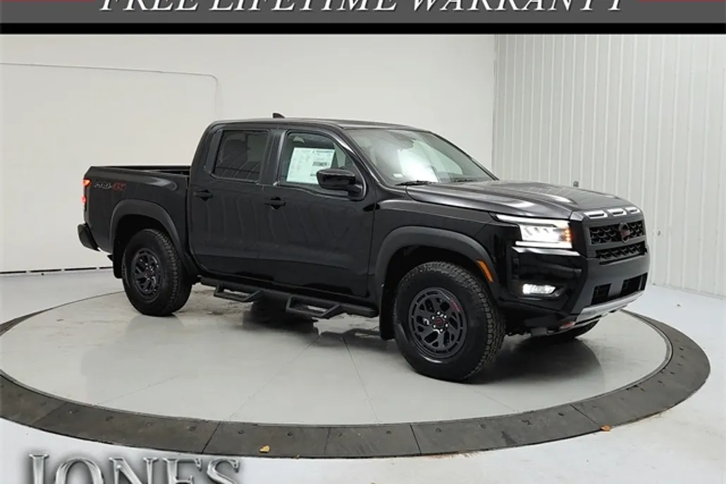 2025 Nissan Frontier PRO-4X photo 1