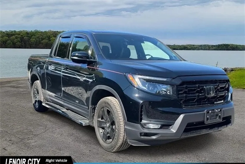 2024 Honda Ridgeline Black Edition photo 1