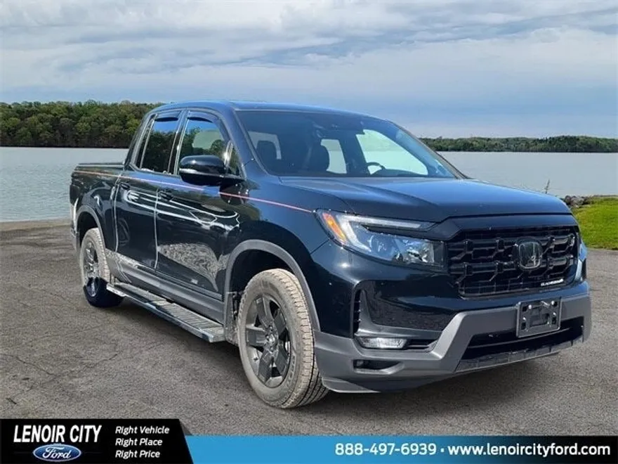 2024 Honda Ridgeline Black Edition photo 1