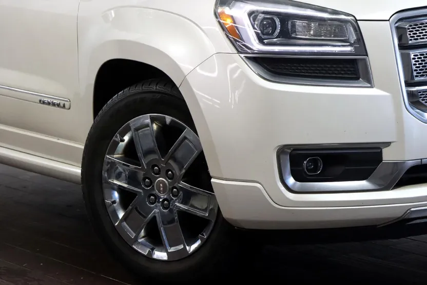 2014 Gmc Acadia Denali photo 1
