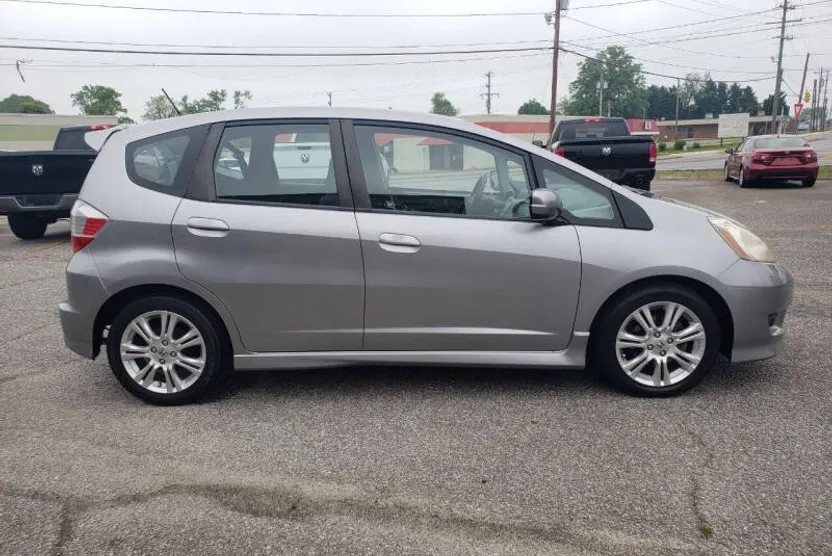 2009 Honda Fit Sport photo 1