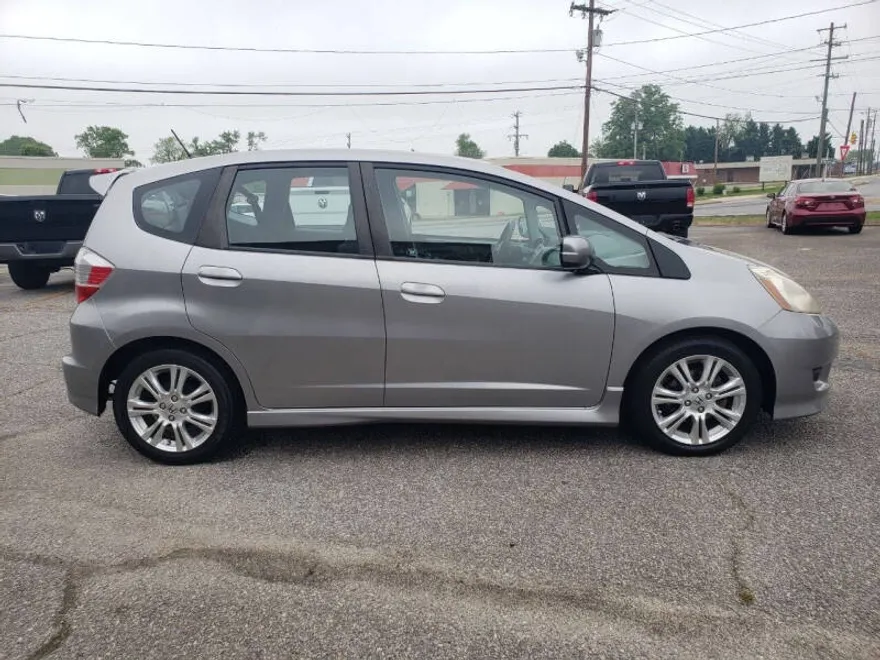 2009 Honda Fit Sport photo 1