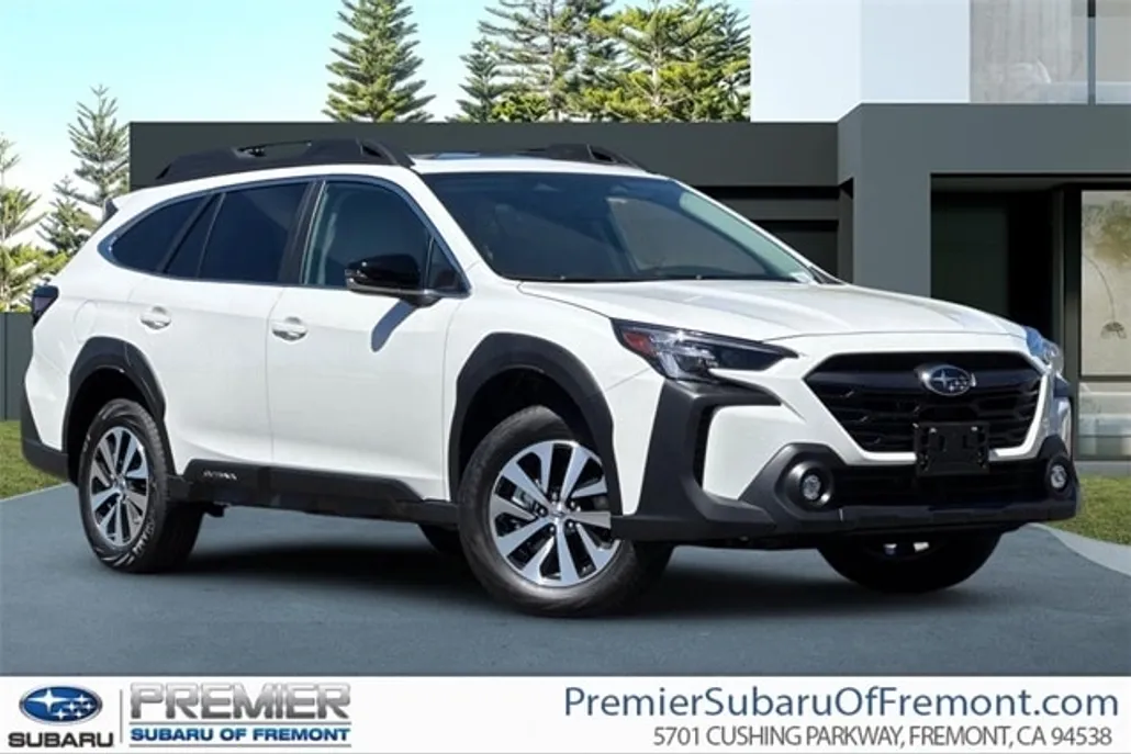 2025 Subaru Outback Premium photo 1