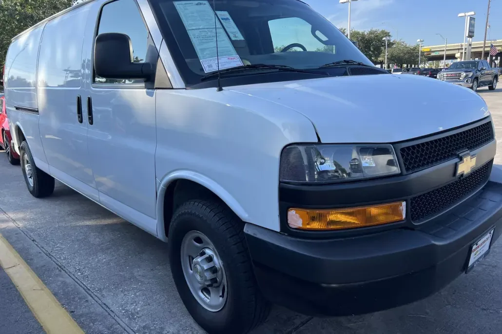 2023 Chevrolet Express Cargo 2500 Van photo 1