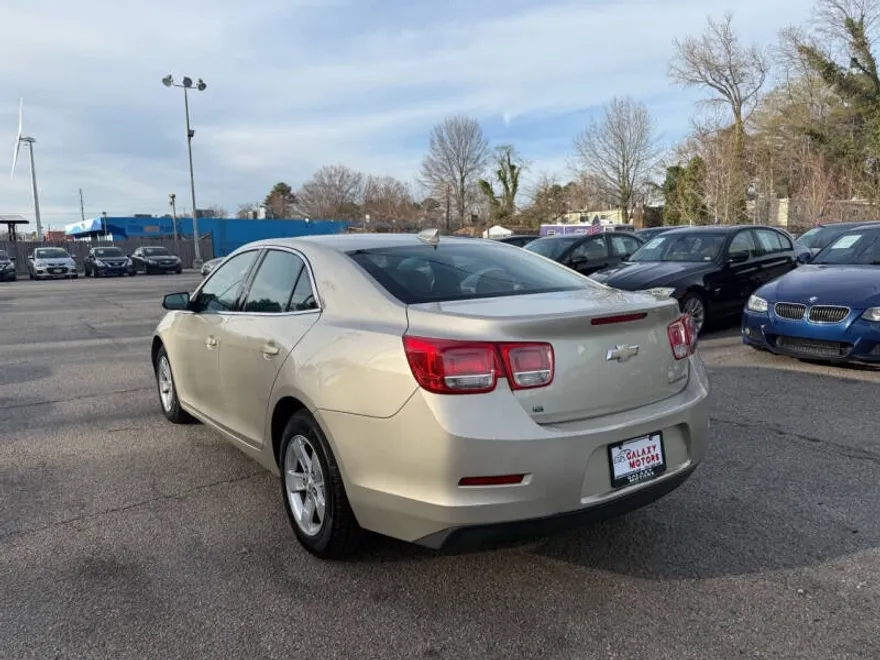 2016 Chevrolet Malibu Limited 1LT photo 1