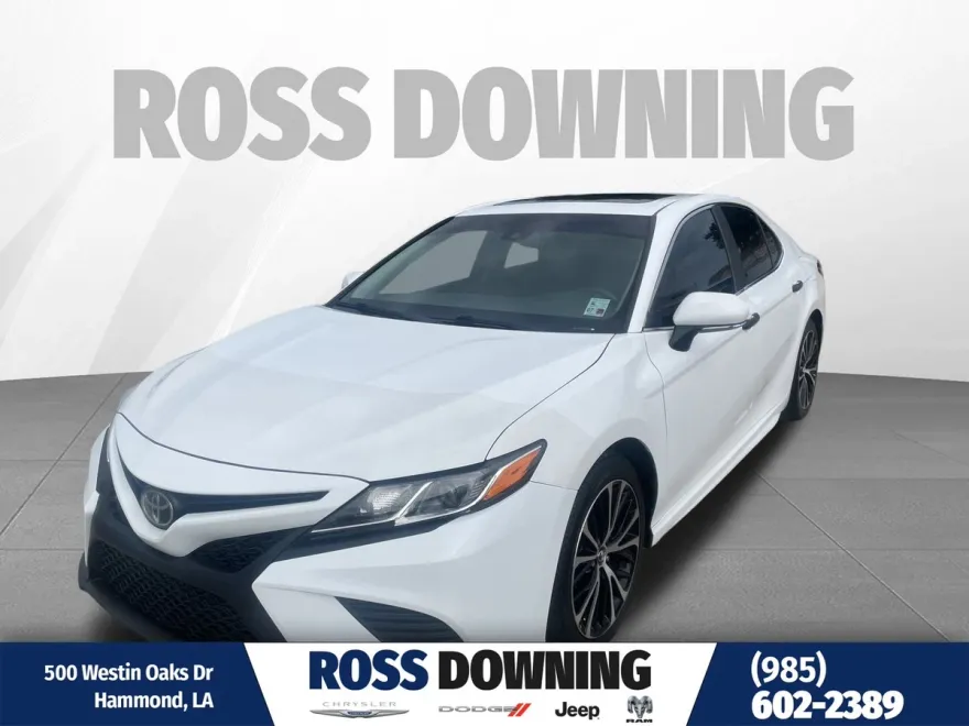 2018 Toyota Camry L photo 1