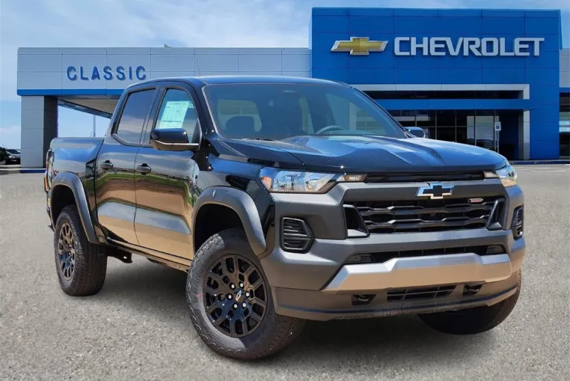 2026 Chevrolet Colorado Trail Boss photo 1