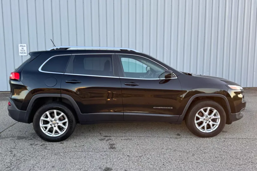 2014 Jeep Cherokee Latitude photo 1