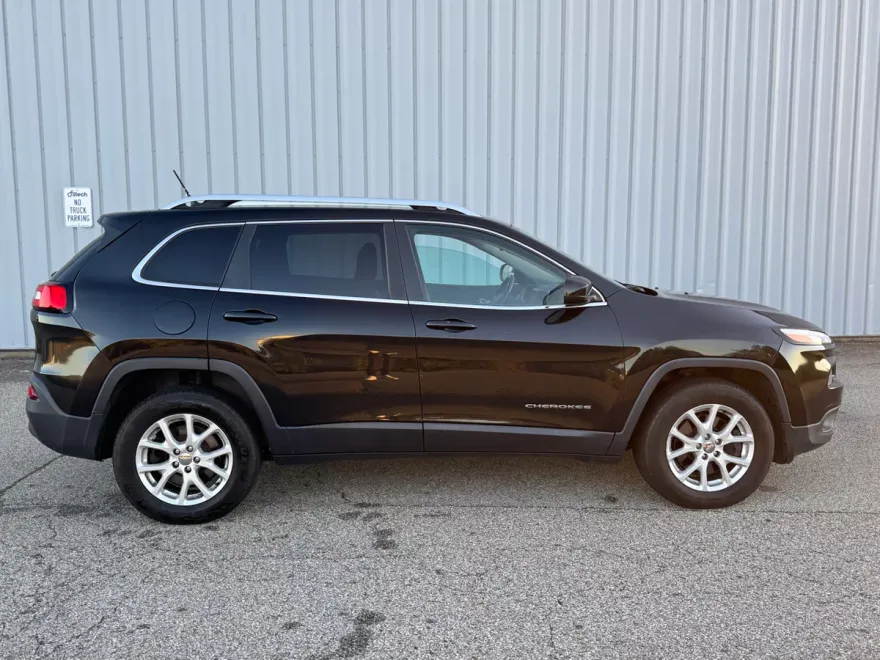 2014 Jeep Cherokee Latitude photo 1