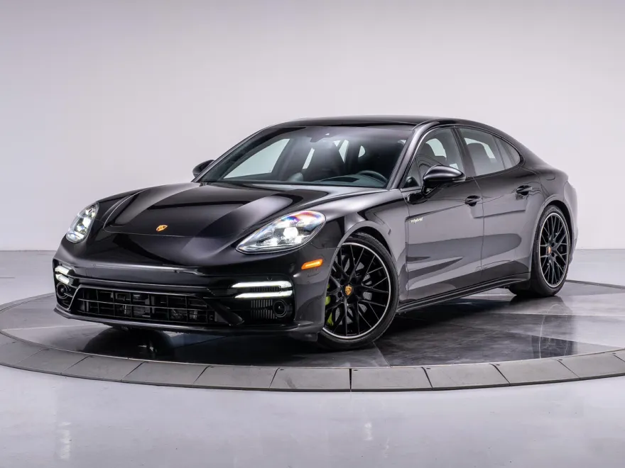 2023 Porsche Panamera Turbo S E-Hybrid photo 1