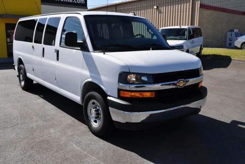 2020 Chevrolet Express LT 3500 photo 1