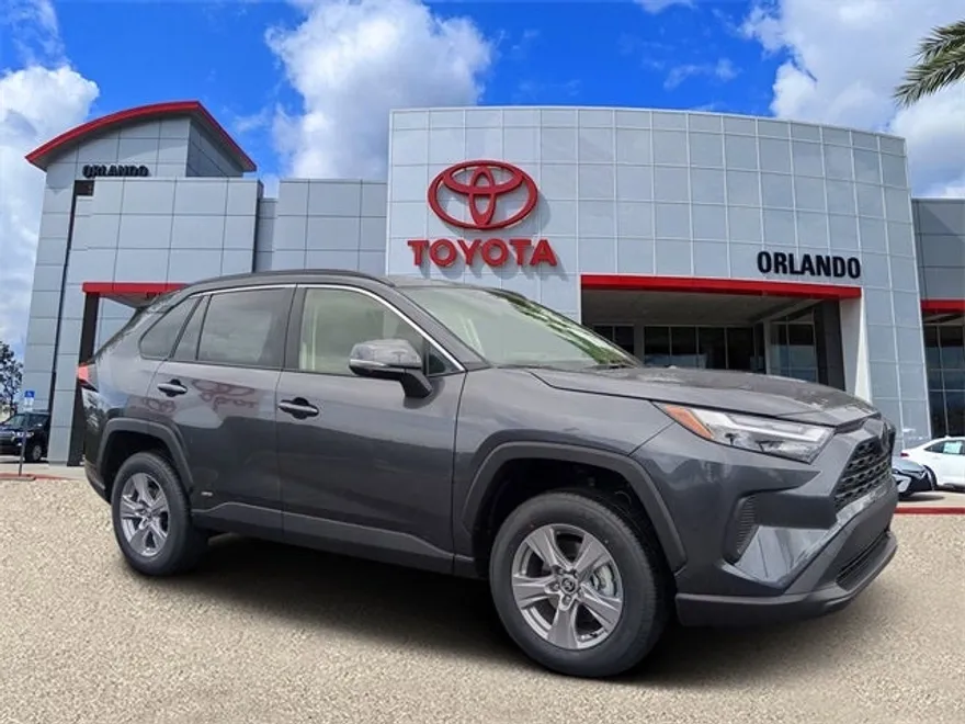 2025 Toyota RAV4 Hybrid XLE photo 1