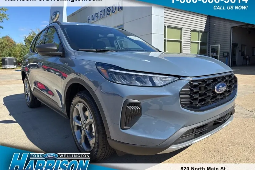 2026 Ford Escape ST-Line photo 1