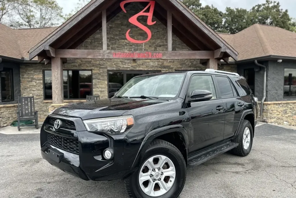 2016 Toyota 4Runner SR5 Premium photo 1