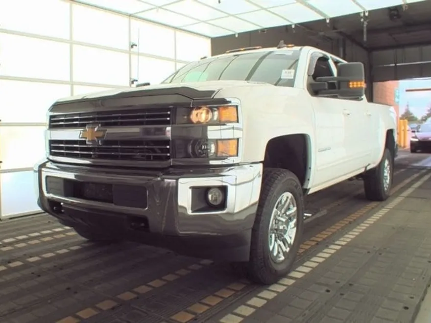 2016 Chevrolet Silverado 2500HD LT photo 1
