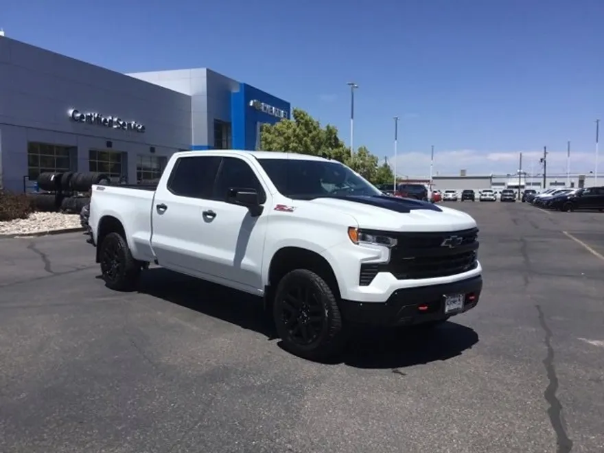 2025 Chevrolet Silverado 1500 LT Trail Boss photo 1