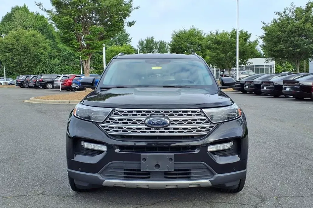 2022 Ford Explorer Limited photo 1