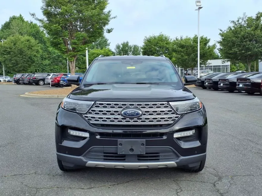 2022 Ford Explorer Limited photo 1