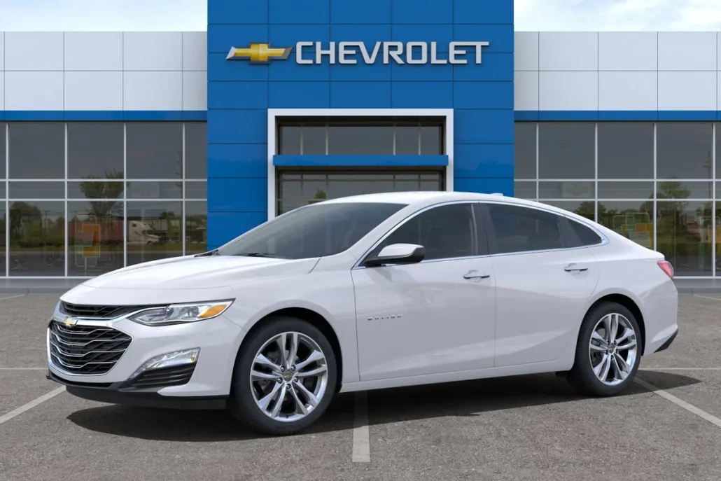 2025 Chevrolet Malibu 2LT photo 1