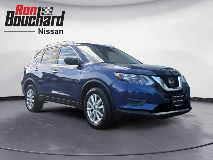 2020 Nissan Rogue SV photo 1