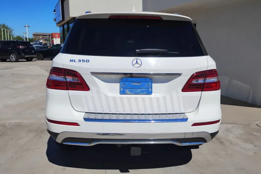 2014 Mercedes Benz ML 350 photo 1