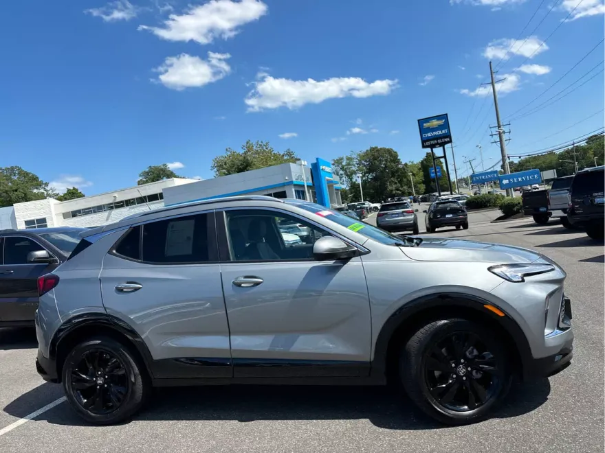 2024 Buick Encore GX Sport Touring photo 1