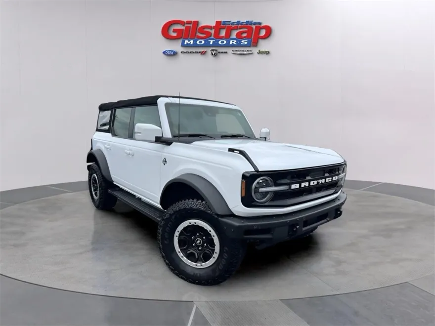 2022 Ford Bronco Outer Banks photo 1