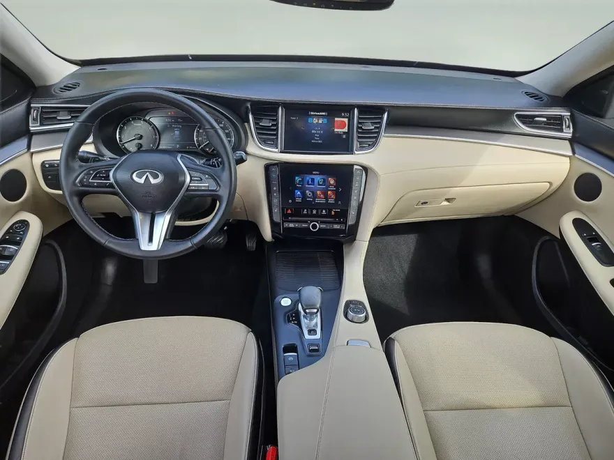 2022 Infiniti QX50 Luxe AWD photo 1