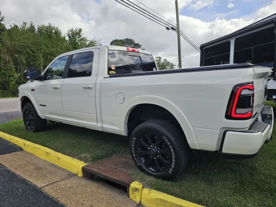 2022 Ram 2500 Laramie photo 1