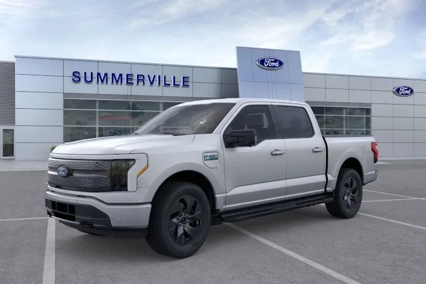 2025 Ford F-150 Lightning photo 1