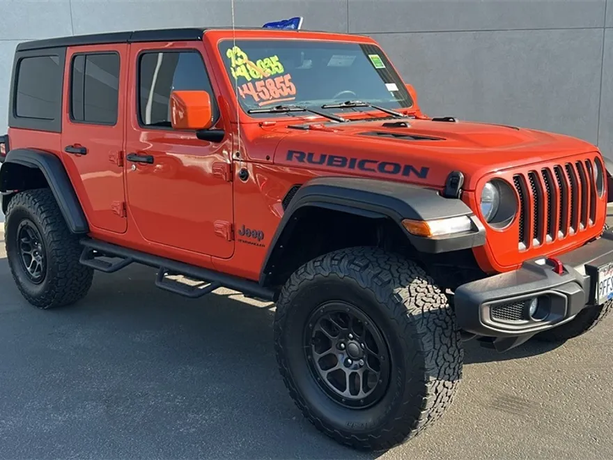 2023 Jeep Wrangler Rubicon photo 1