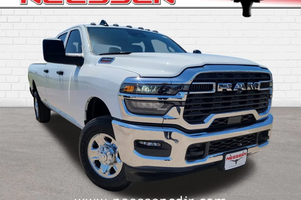 2025 Ram 2500 Tradesman photo 1