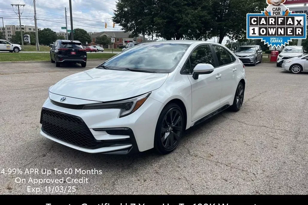 2024 Toyota Corolla Hybrid SE photo 1