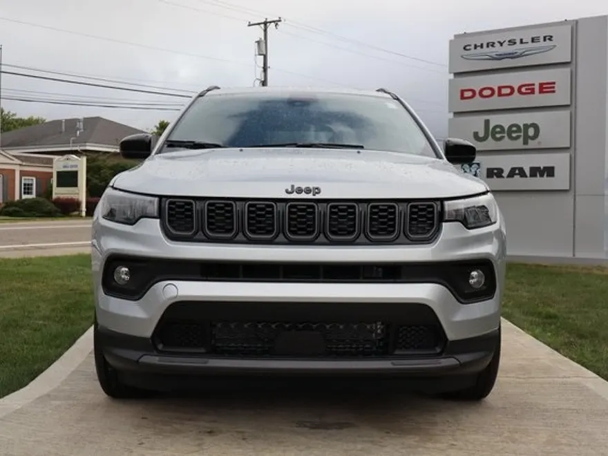2025 Jeep Compass Latitude photo 1