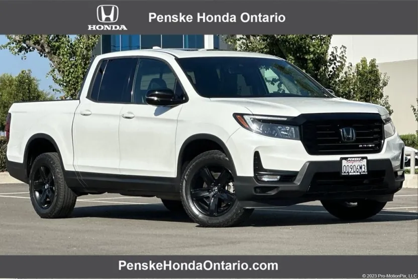 2022 Honda Ridgeline Black Edition photo 1