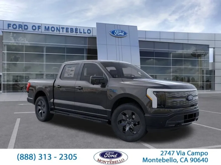 2025 Ford F-150 Lightning Lariat photo 1