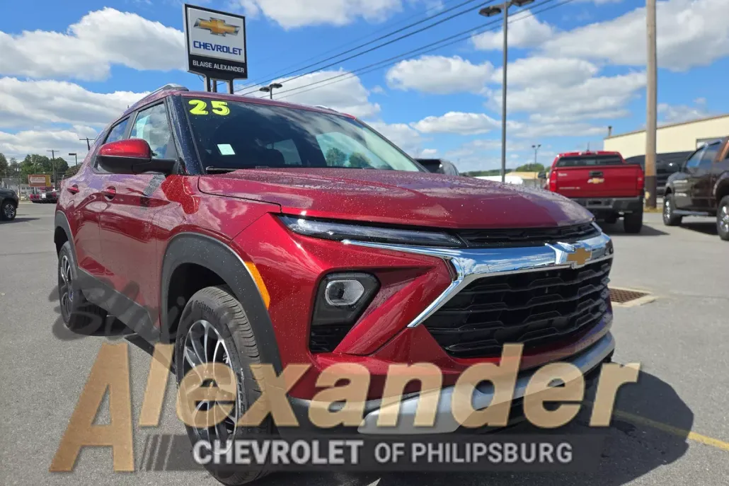 2025 Chevrolet Trailblazer LT photo 1