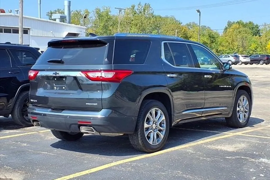 2019 Chevrolet Traverse Premier photo 1