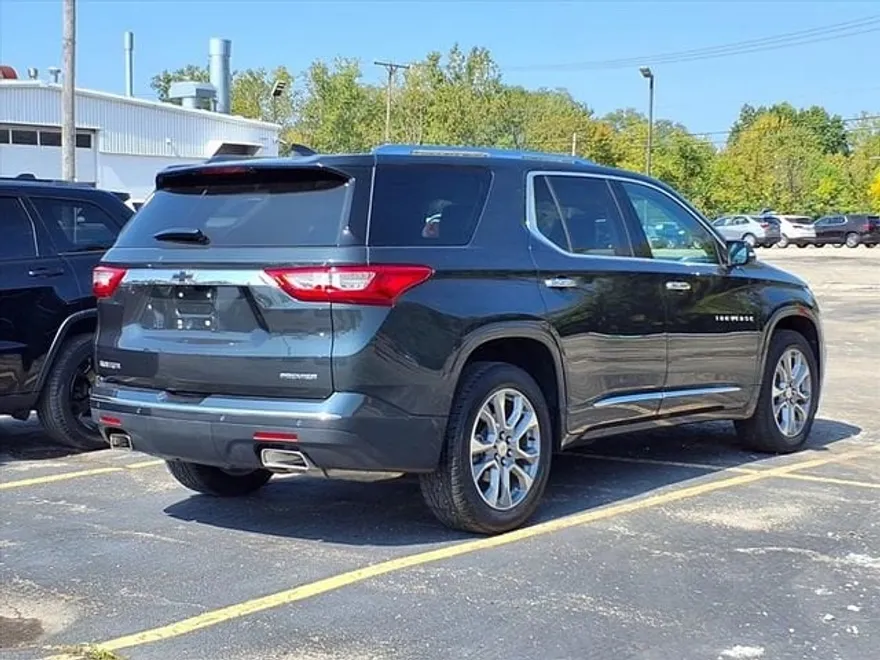 2019 Chevrolet Traverse Premier photo 1