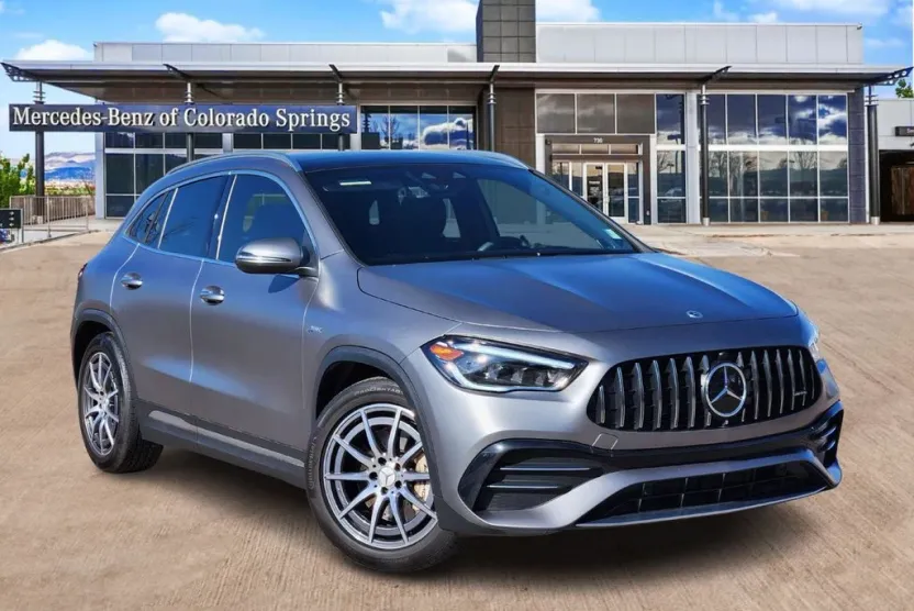 2021 Mercedes Benz GLA 35 AMG 4MATIC photo 1