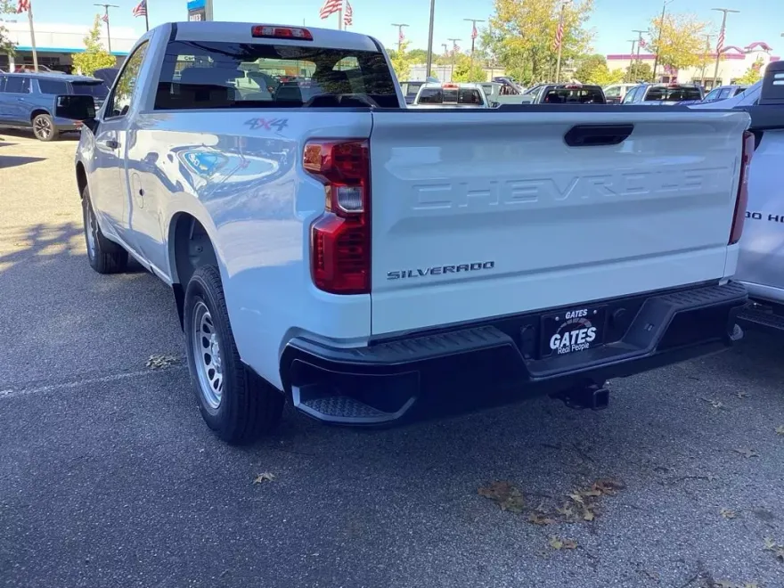 2026 Chevrolet Silverado 1500 photo 1