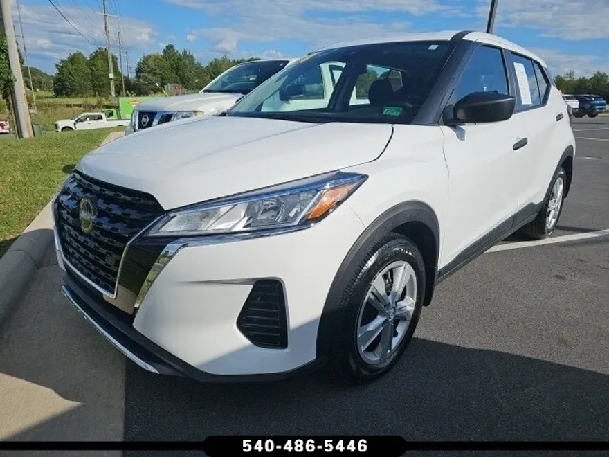 2024 Nissan Kicks S photo 1