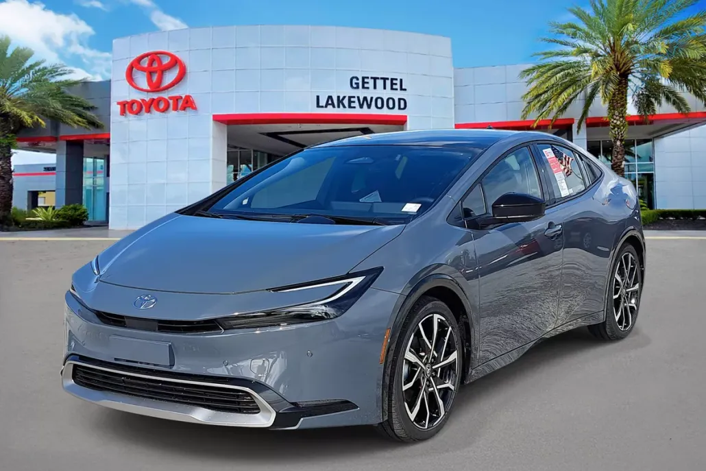 2026 Toyota Prius Plug-in Hybrid XSE photo 1