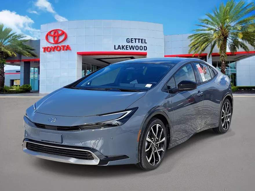2026 Toyota Prius Plug-in Hybrid XSE photo 1