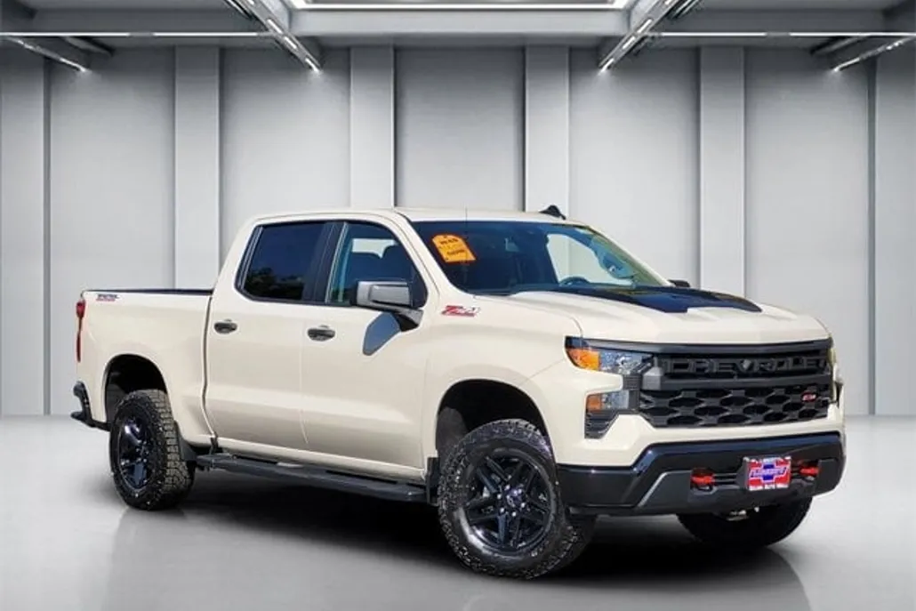 2026 Chevrolet Silverado 1500 Custom Trail Boss photo 1
